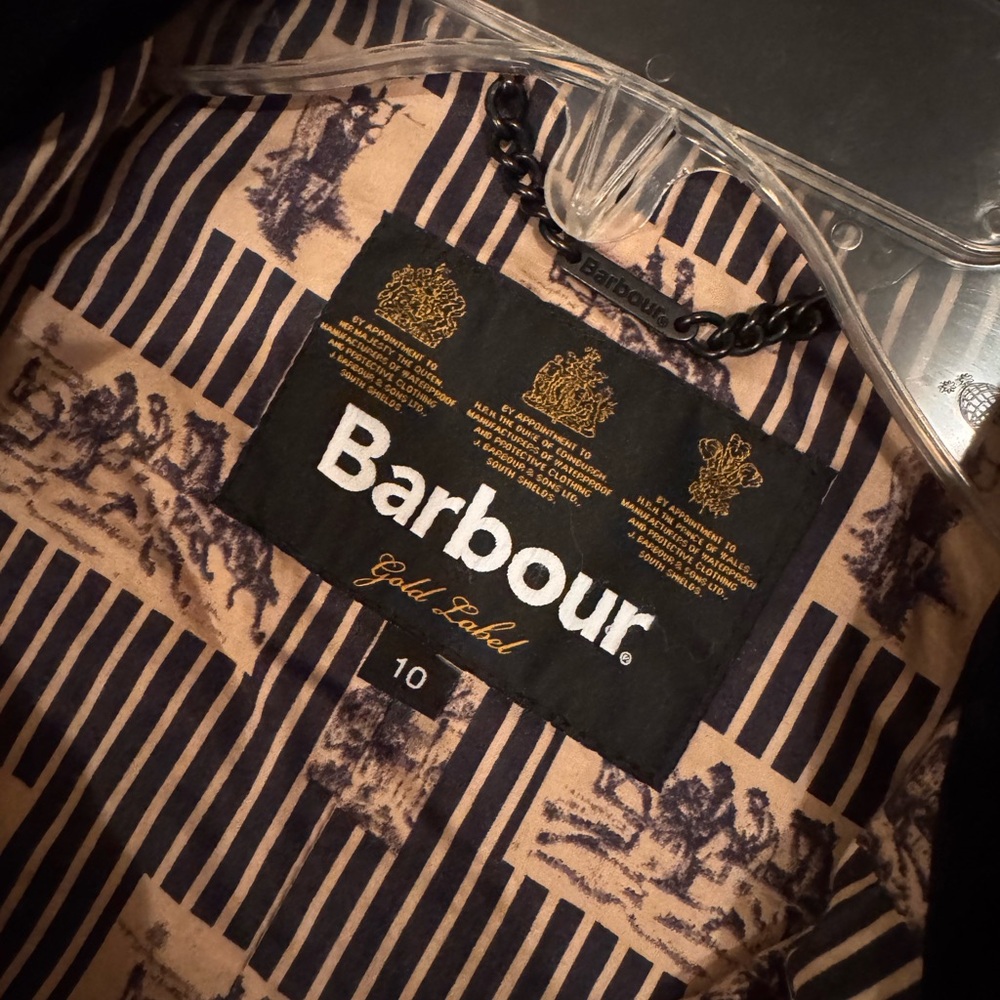 Barbour Gold Label Women’s Quilted Jacket with Velvet Trim Size US 6 - Picture 10 of 12